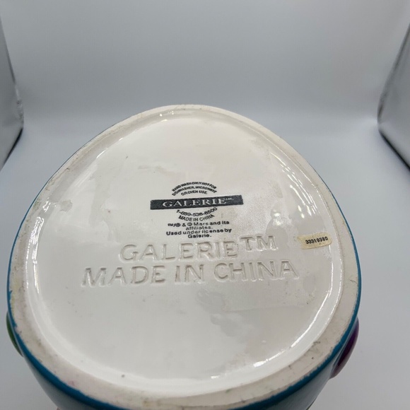 Vintage M&M Easter Red M&M Ceramic Easter Egg Shaped Dish with Lid - Picture 10 of 15